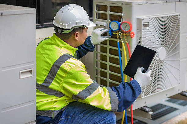 Professional Hvac technician working in Cumberland, WI